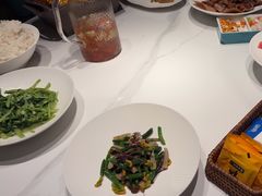 -荷塘秋月·本帮江浙菜(国权路店)