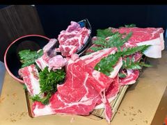 -铭牛烧肉·和牛海鲜自助(高新月牙湖店)