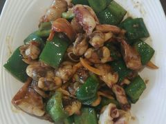 -赶海部落海鲜城(海阳路店)