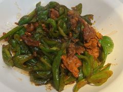 -阿瓦山寨·湘菜现炒·剁椒鱼头王(咸阳总店)
