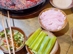 -黄潇洒老火锅(九眼桥宏济巷店)