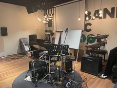 -牛班音乐学校(晶融汇购物中心店)