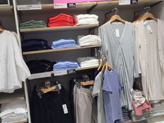 -优衣库(上海金桥国际商业广场店)
