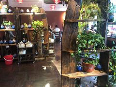 -大匠工房古船木艺术餐厅·猪肚鸡专门店(长白仙岛店)