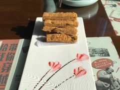 -东口码头·烧鸽子·鱼头泡饼·地方菜(金鹰悦城店)