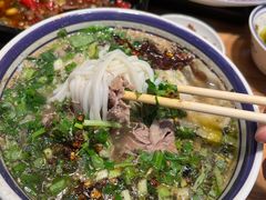 -云阿蛮云南生烫牛肉米线(奉贤路店)