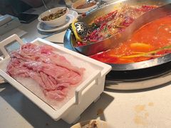 -茅草房·河畔园林火锅