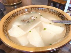 -富正毅三下锅·湘西韵味(天门山索道店)