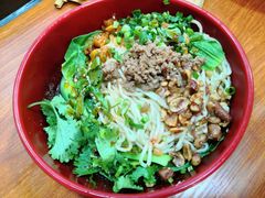成都担担面-爆炸头阿姨小四川正宗川味小吃(无任何分店)