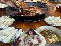 -正南齊北重庆老火锅(光华村直营店)