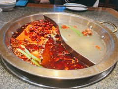 -小天鹅火锅·一线江景洪鼎旗舰店(洪崖洞店)