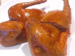 玻璃脆皮乳鸽-利苑酒家(金宝店)