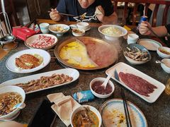 -小天鹅火锅·一线江景洪鼎旗舰店(洪崖洞店)