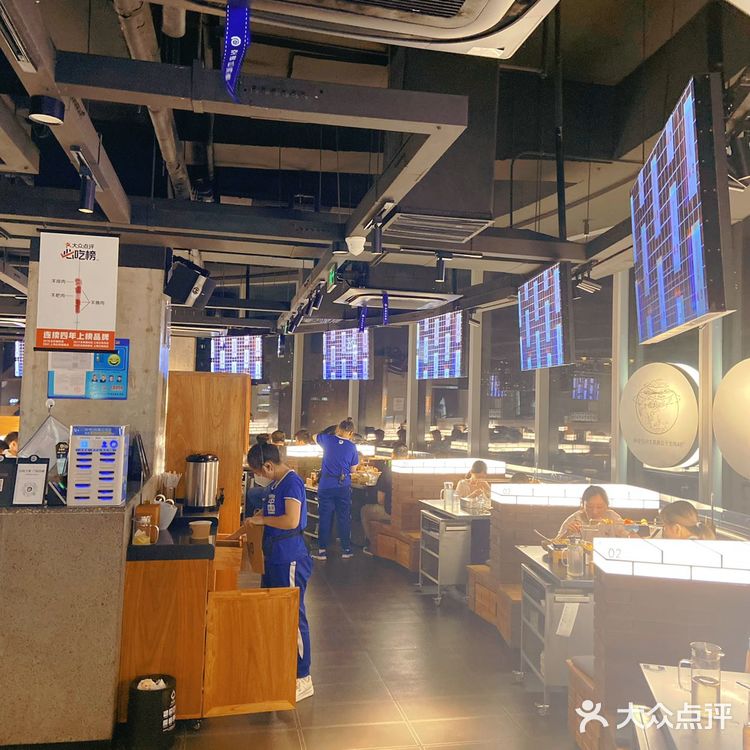 成年人真的需要一顿烧烤来度过秋天