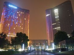 楼体夜景-无锡新湖铂尔曼大酒店