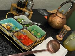 -得意咚瓜·顺德鱼生·冬瓜火锅(深圳首店)