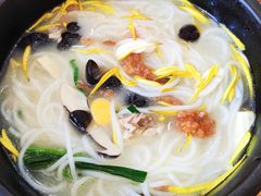 -桥香园过桥米线(国贸店)