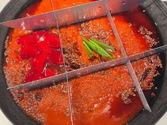 -岗上渣渣老火锅(两路口店)