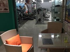 -一兆韦德健身(张杨路店)