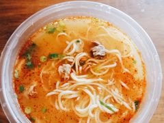 -亮亮面馆(经六路店)