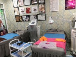 -斐尔国际皮肤管理中心