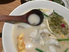 -荣家黄鱼面(前滩太古里店)