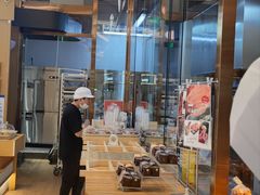 面包甜点陈列柜-西村叔叔的店·面包·甜品·蛋糕(清河万象汇店)