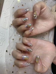 -进巍美甲
