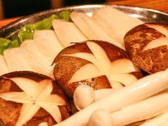 -青瓦炭韩潮烤肉(花园道店)