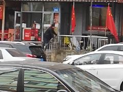 -猪八戒小酒馆(珑瑞小区店)