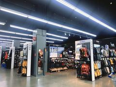 -迪卡侬(西华店)