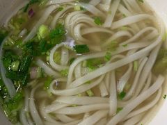 鲜牛肉河粉-阿牛牛杂店(东园店)