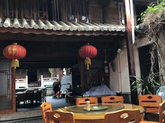 露天位-龙姐私房菜(和顺古镇店)