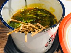 -喝丢一只鞋辣炒海鲜小烧烤(三八广场店)