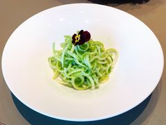 炝拌鲍芹-金海华·悦食东方(苏州中心商场店)