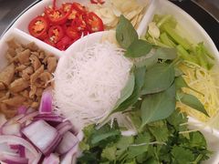 -官塘陈记鱼生·潮汕砂锅粥·牛肉火锅(潮枫路总店)