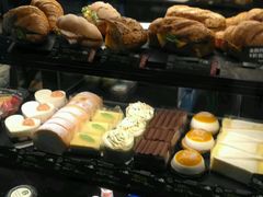 -星巴克臻选(莘庄仲盛店)