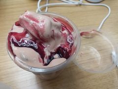 马卡龙朗姆樱桃新地-汉堡王(歌斐中心店)