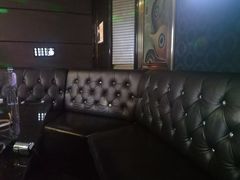 -萧邦音乐会所KTV(向西店)