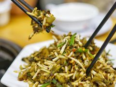 -榕江牛瘪牛肉火锅