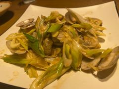 -臻鲜燕海鲜融合餐厅(金陵style店)