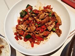 -阿瓦山寨·湘菜现炒·剁椒鱼头王(咸阳总店)