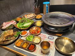 -草家酱蟹炭火烤肉店(珲春南路二店)
