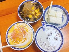 椰奶炖桃胶-韵姐牛奶甜品世家