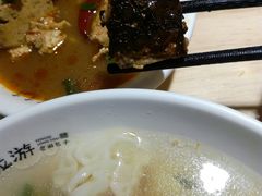 -凤起龙游老面包子(凯德晶品店)