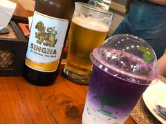 -Chom Cafe and Restaurant