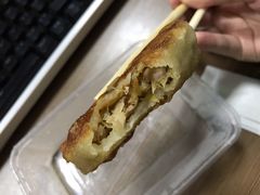 猪肉酸菜馅饼-杨妈妈粥店(华山路店)