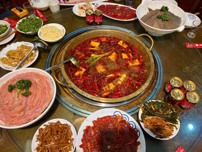 巴蜀崽火锅(锦华万达总店)-"比较有自己特色的火锅店,很多家分店都吃