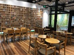 -猫的天空之城概念书店(杭州南宋御街店)