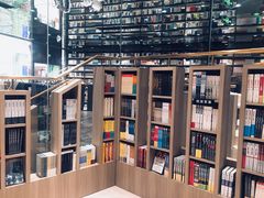 -钟书阁(群光广场店)